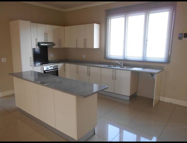 2 BEDROOM APARTMENT TO LET IN POINT WATERFRONT